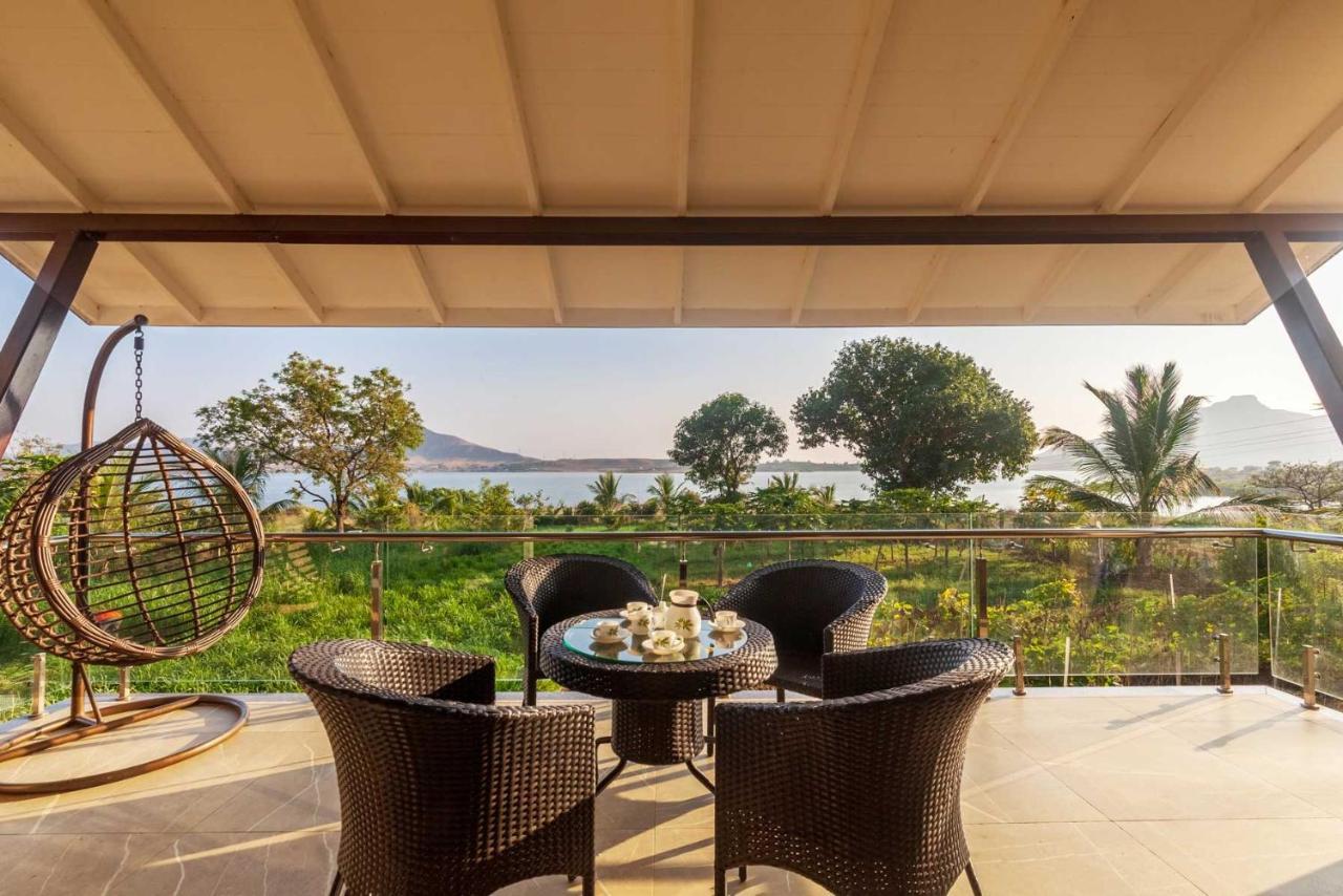 Luna Villa By Stayvista - Lakeside Charm With Terrace, Lush Lawn & Modern Decor Nashik Exterior photo