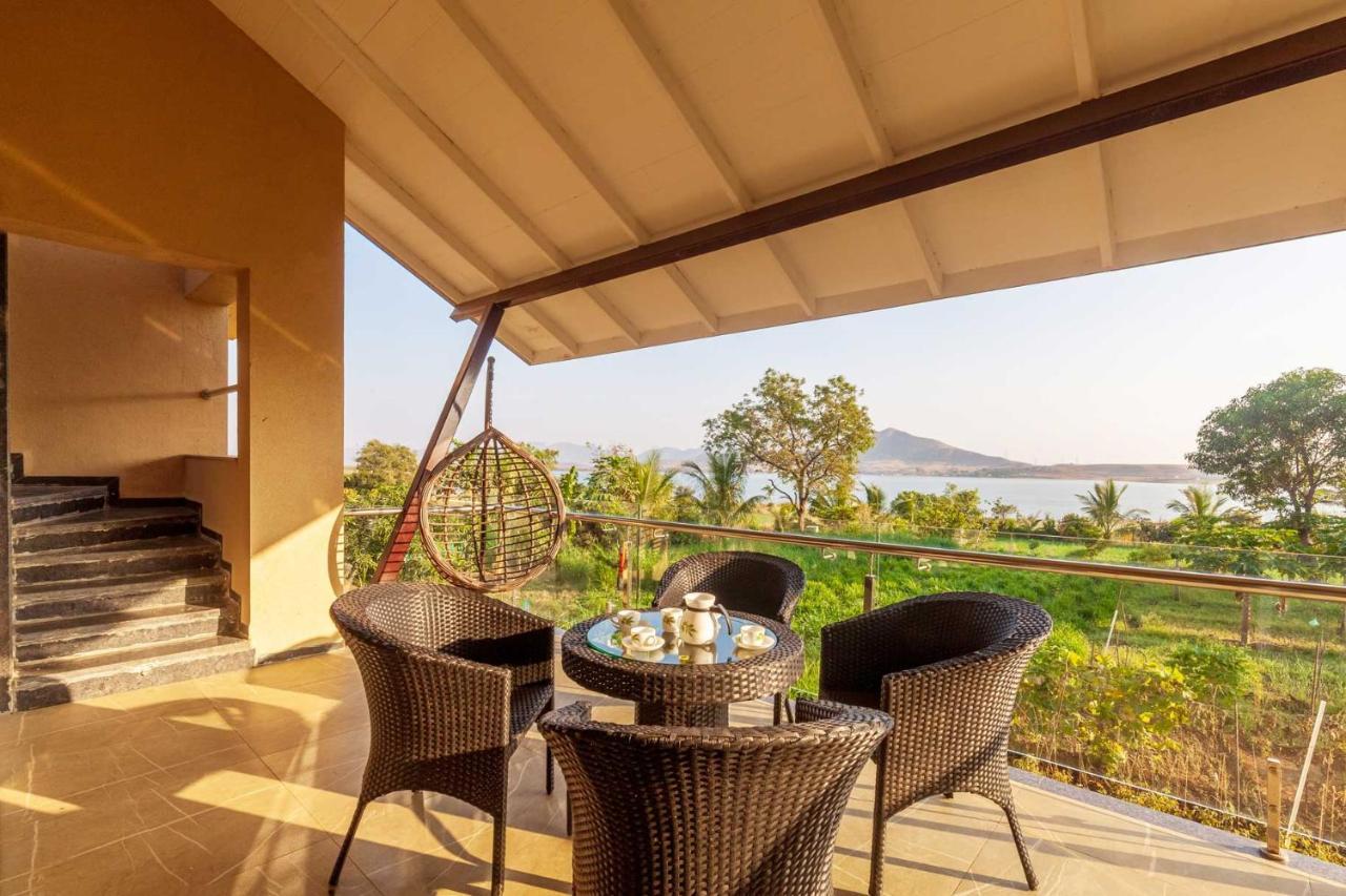 Luna Villa By Stayvista - Lakeside Charm With Terrace, Lush Lawn & Modern Decor Nashik Exterior photo