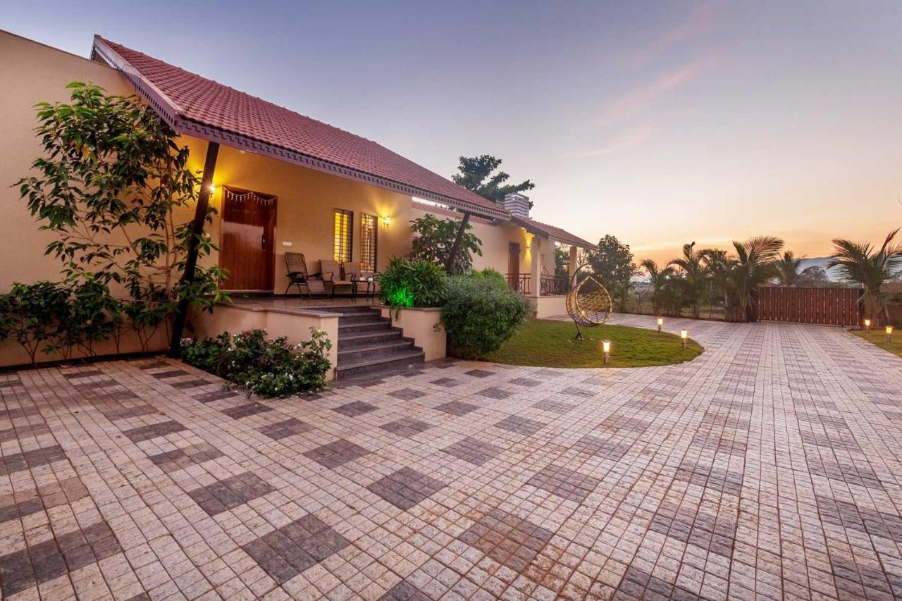 Luna Villa By Stayvista - Lakeside Charm With Terrace, Lush Lawn & Modern Decor Nashik Exterior photo