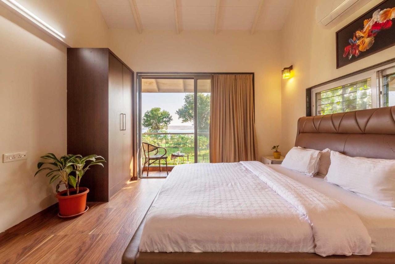 Luna Villa By Stayvista - Lakeside Charm With Terrace, Lush Lawn & Modern Decor Nashik Exterior photo