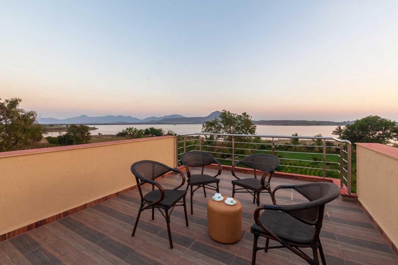 Luna Villa By Stayvista - Lakeside Charm With Terrace, Lush Lawn & Modern Decor Nashik Exterior photo