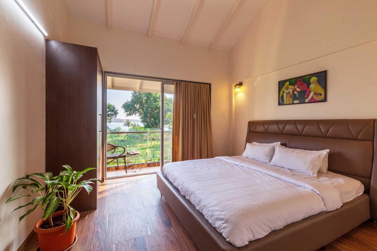 Luna Villa By Stayvista - Lakeside Charm With Terrace, Lush Lawn & Modern Decor Nashik Exterior photo